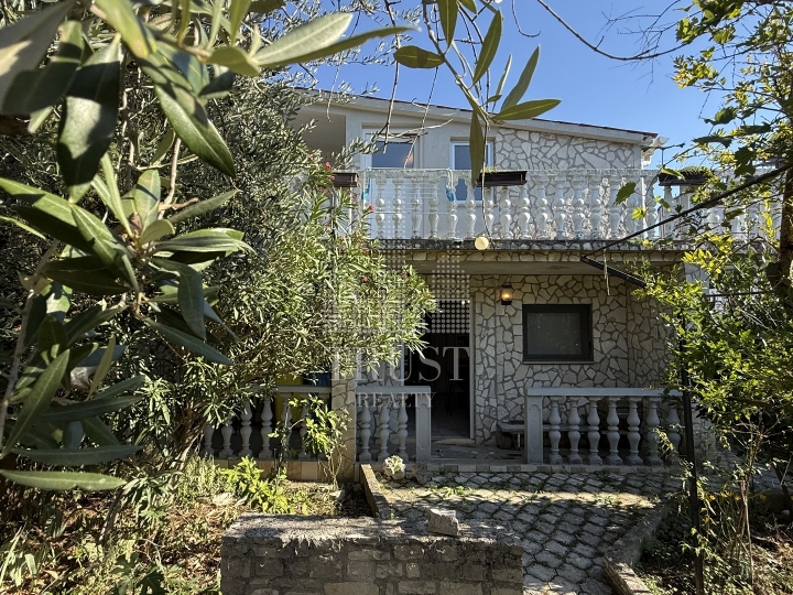 Istra, Kavran, kuća: stan i 2 apartmana za najam