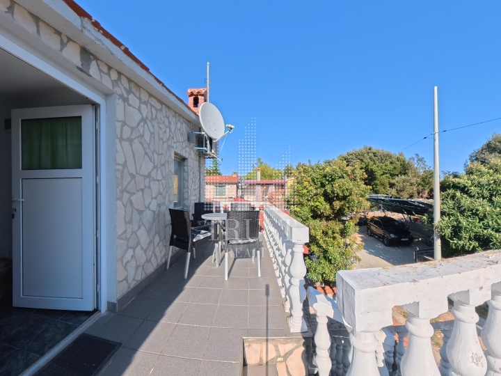 Istra, Kavran, kuća: stan i 2 apartmana za najam