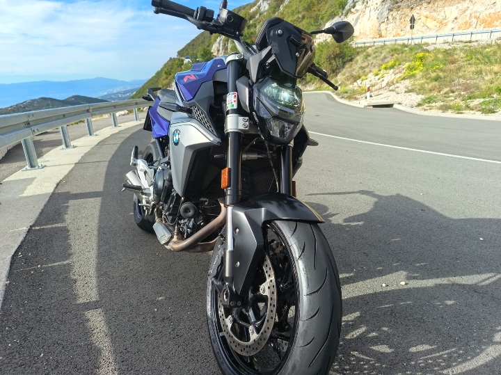 BMW F900R