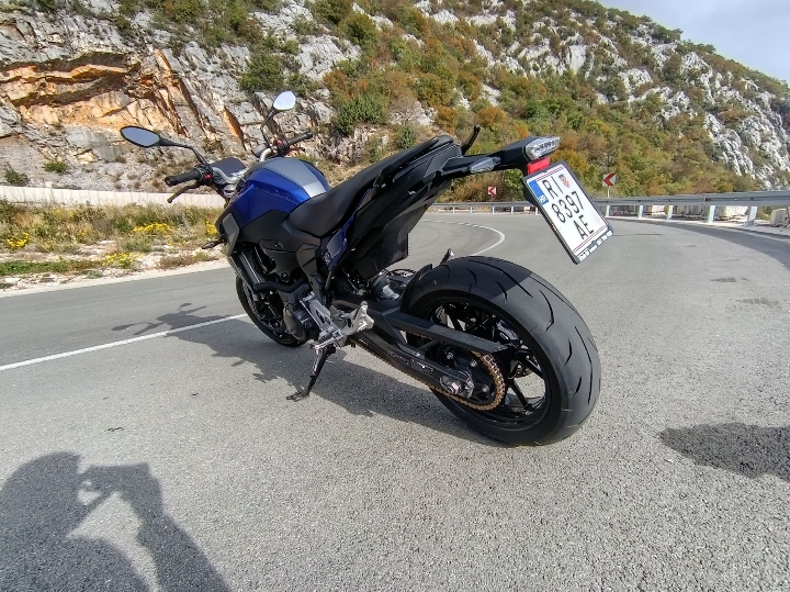 BMW F900R