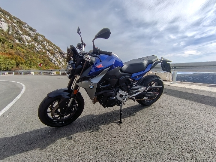 BMW F900R