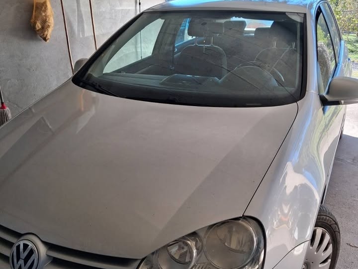VW Golf 5 1.6 benzin