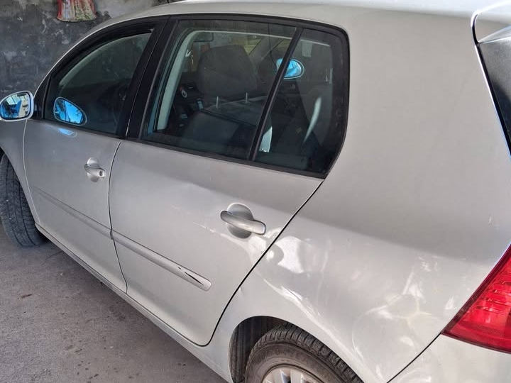 VW Golf 5 1.6 benzin