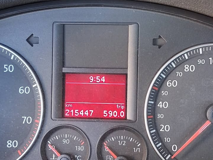 VW Golf 5 1.6 benzin