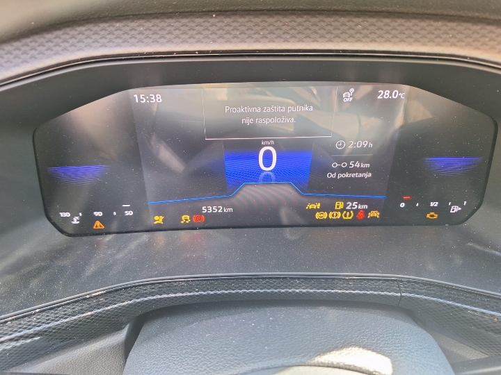 VW T-Cross 1.0 TSI, 2025. god., 5.300 km, karamboliran