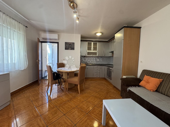 Crikvenica- apartman/ 2S+DB/ 58.20 m2