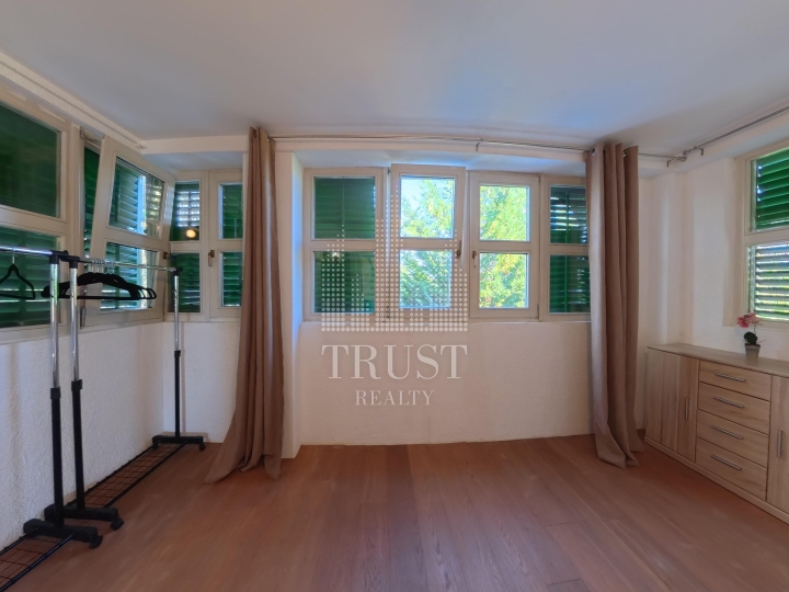 Istra, autentična istarska kuća s bazenom, 150 m²