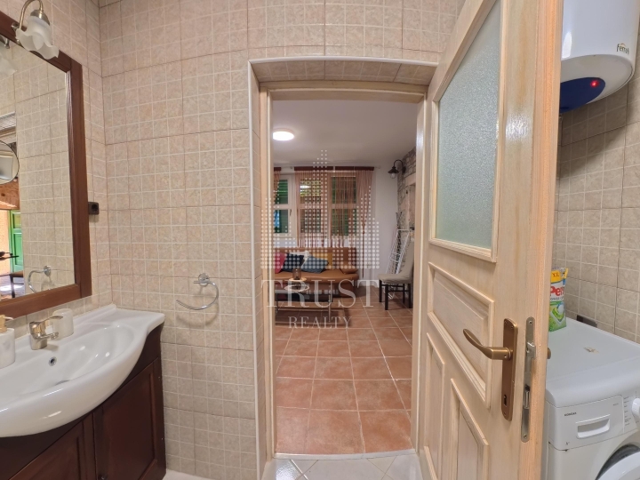 Istra, autentična istarska kuća s bazenom, 150 m²