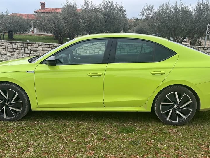 Škoda Octavia SportLine 2.0 TDI DSG, 2024.