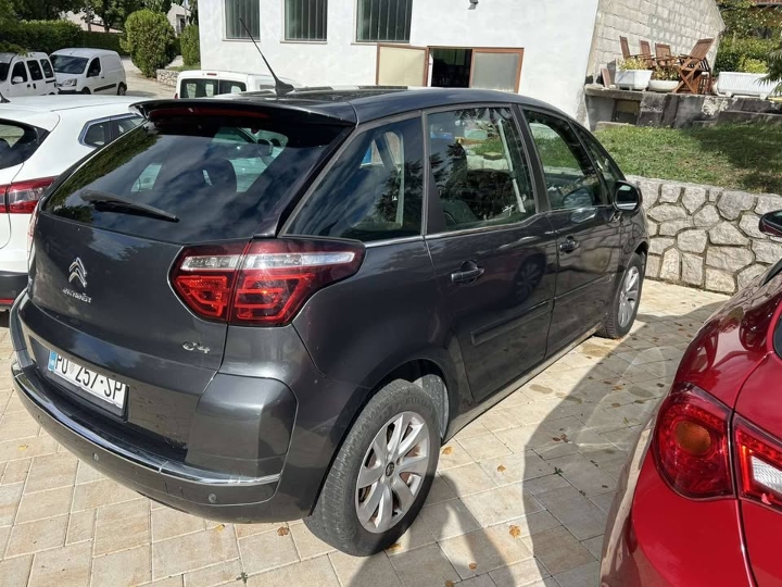 Citroën Picasso 1.6 HDi, automatik, 2013.