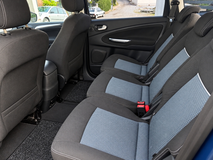 Ford S Max automatic, samo 140.000 km, 2014.god., dizel 140KS