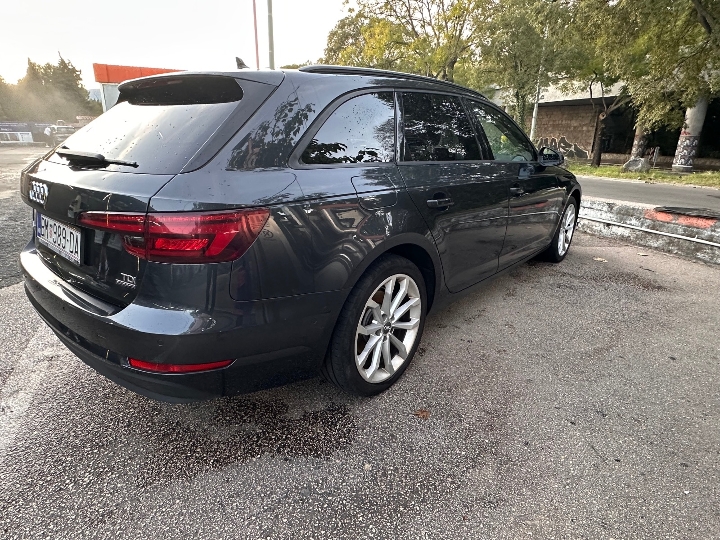 Audi A4 2.0 TDI quattro S tronic, 140 kW