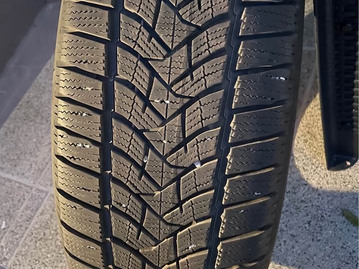 Zimske gume Dunlop Winter Sport 5, 215/55 R18