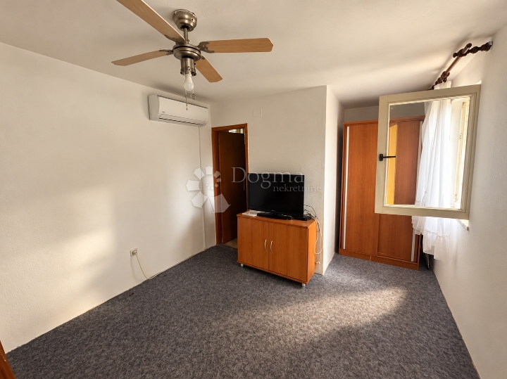 Omišalj – rijetka prilika, kuća na parceli od 850 m²