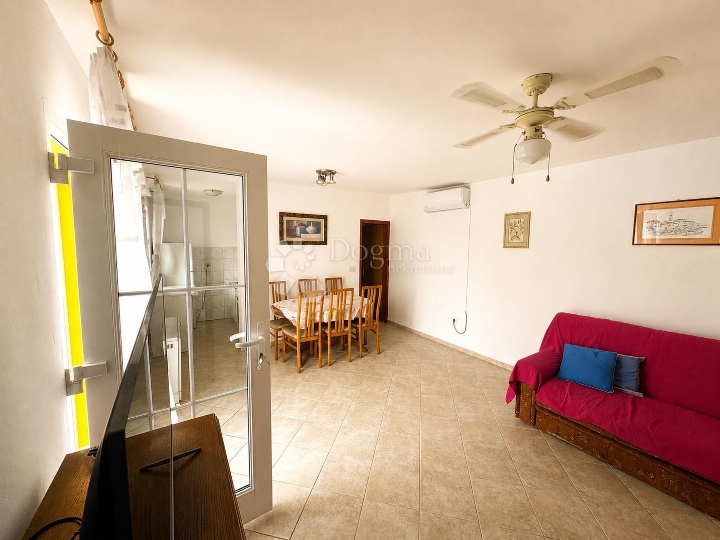 Omišalj – rijetka prilika, kuća na parceli od 850 m²