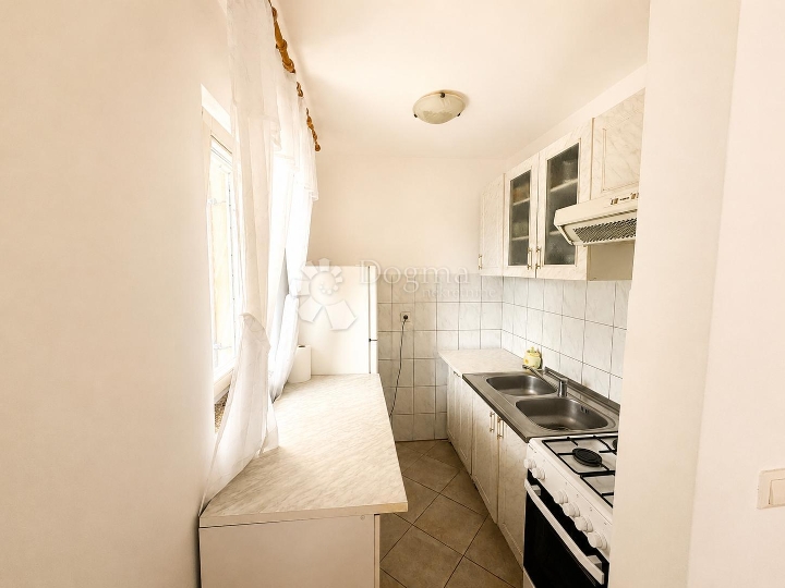 Omišalj – rijetka prilika, kuća na parceli od 850 m²