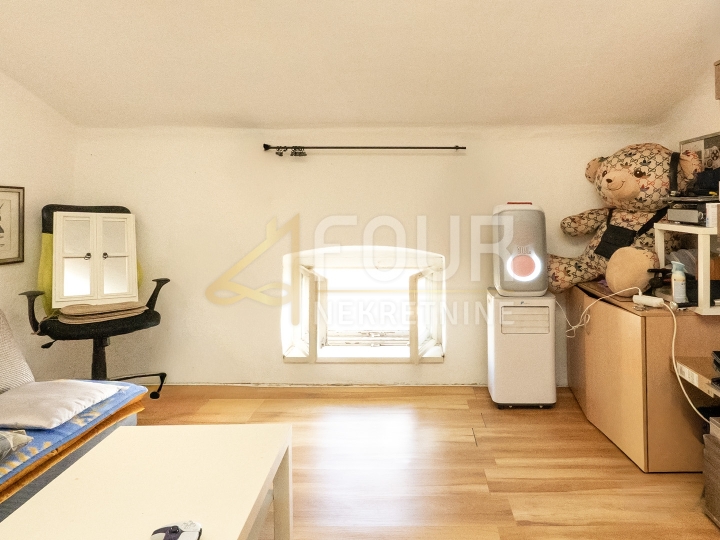Najam, Rijeka - širi centar, 31.03m2, 1skl