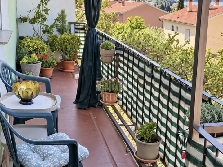 Crikvenica - trosoban stan na izuzetnoj lokaciji!