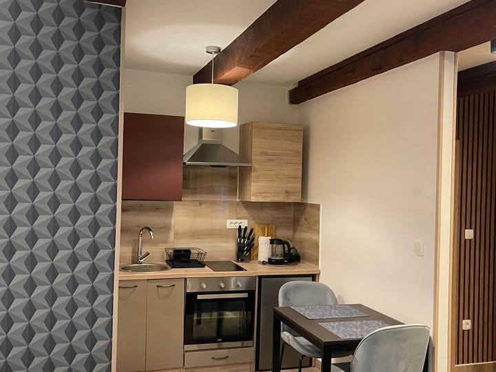 Najam stana – studio apartman, Korzo 32, Rijeka