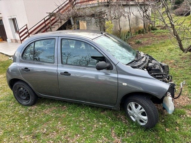 Nissan Micra za dijelove