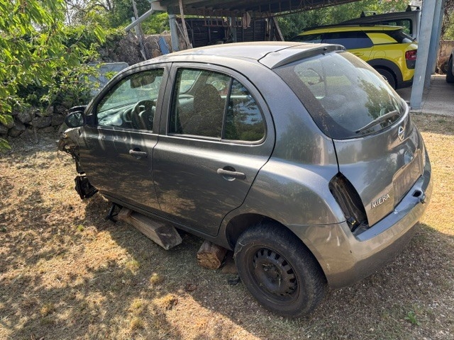 Nissan Micra za dijelove