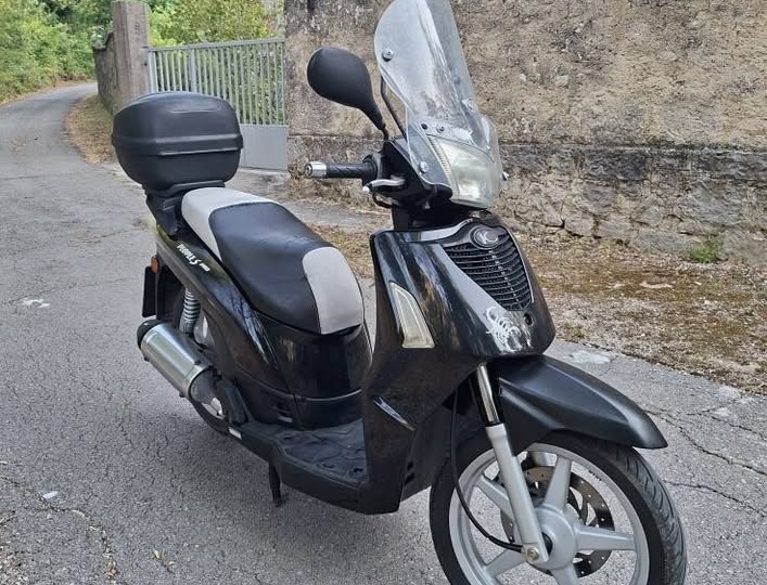 Kymco People S 200, 2006. god.