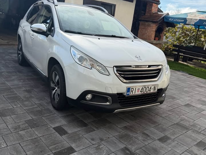 Peugeot 2008, 2015. god.