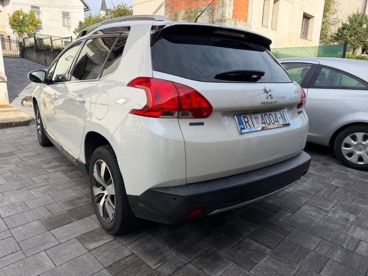 Peugeot 2008, 2015. god.
