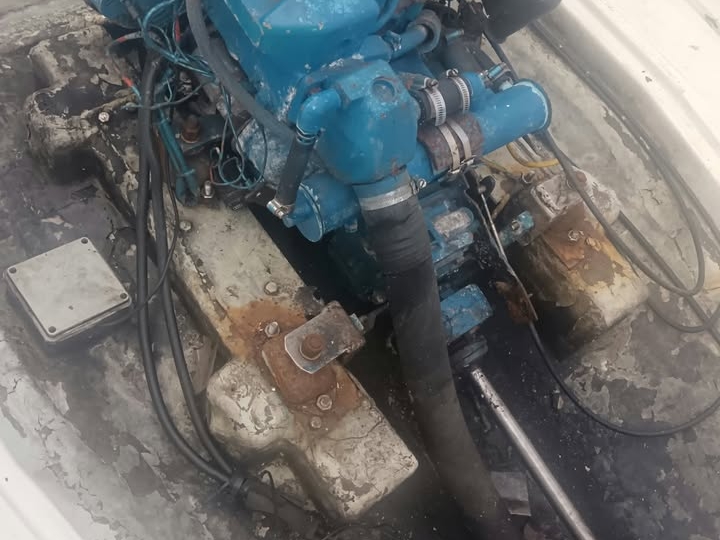 Unutarnji brodski motor Nanni 8 KS, komplet