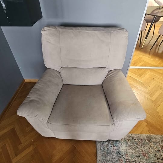 Trosjed, dvosjed i fotelja