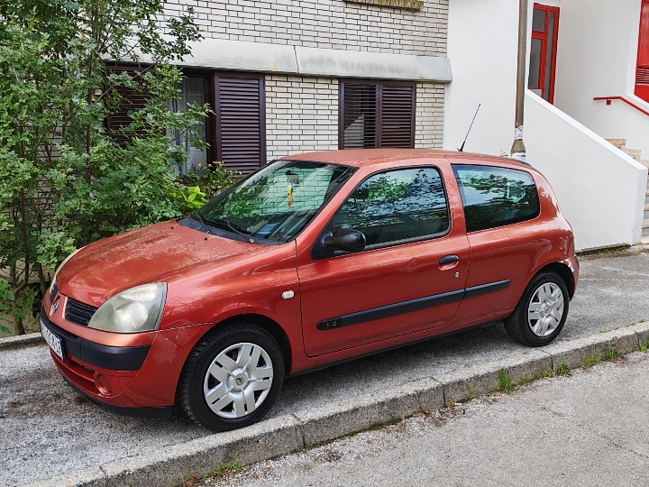 Renault Clio 1.2 8V