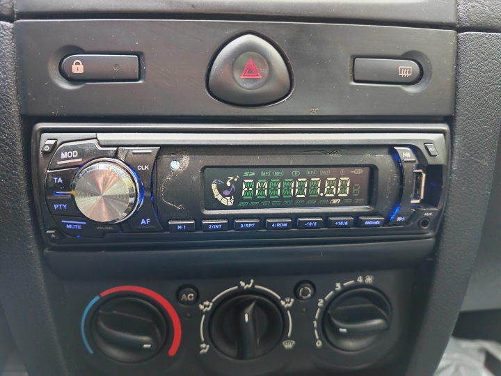 Renault Clio 1.2 8V