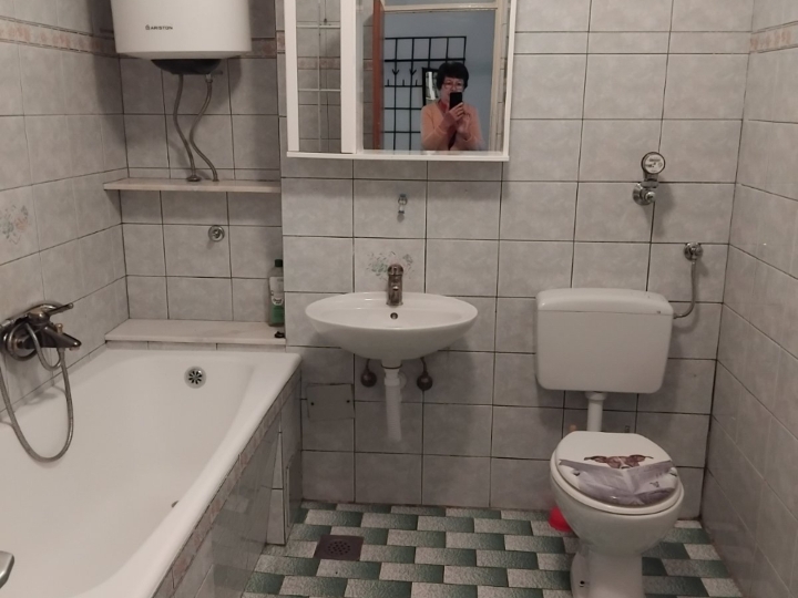 Krnjevo, 2S stan 52 m2, najam