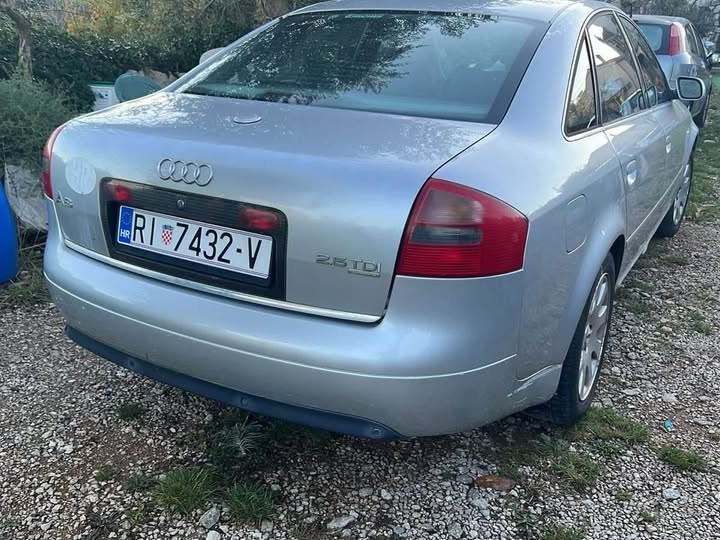Audi A6 2.5 TDI quattro