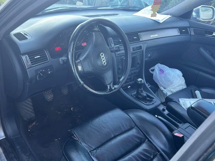 Audi A6 2.5 TDI quattro