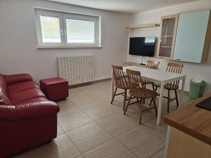 Stan u kući za najam 40 m2