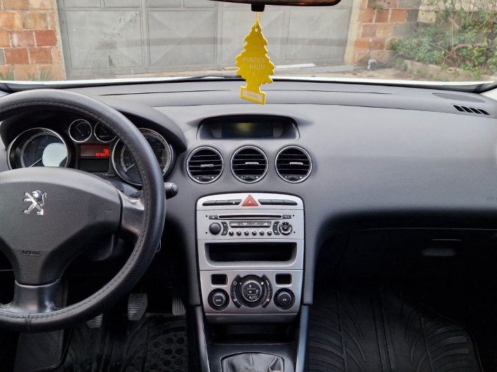 Peugeot 308 1.6 HDi (2011.) - 194.250 km, veliki servis