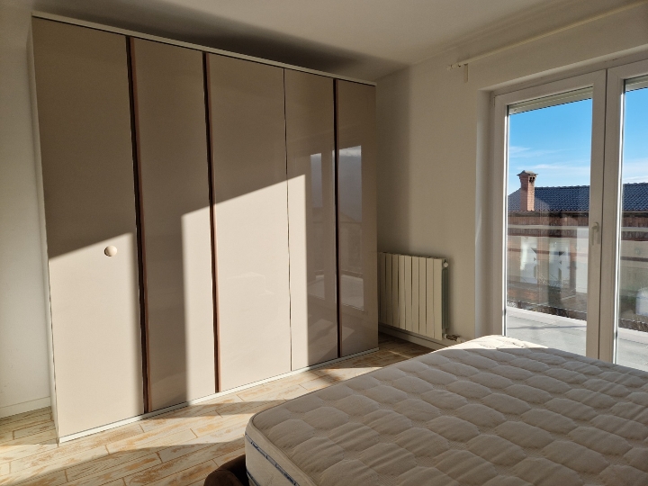 Novouređen stan s okućnicom, 85 m2
