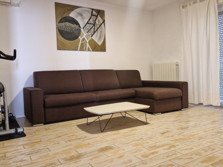 Novouređen stan s okućnicom, 85 m2
