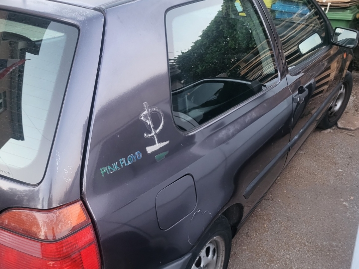 VW Golf 1.6 benzin