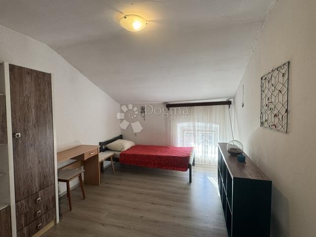 Stan Rijeka, Centar u blizini Korza