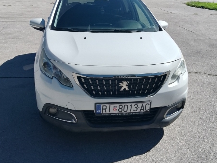 Peugeot 2008 Allure 1.6 HDi, 2016. god., 193.500 km, reg. do 04./2027.