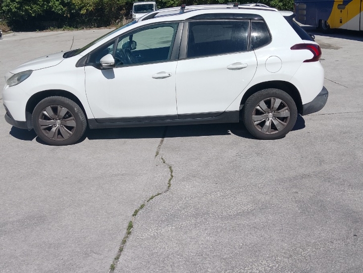 Peugeot 2008 Allure 1.6 HDi, 2016. god., 193.500 km, reg. do 04./2027.