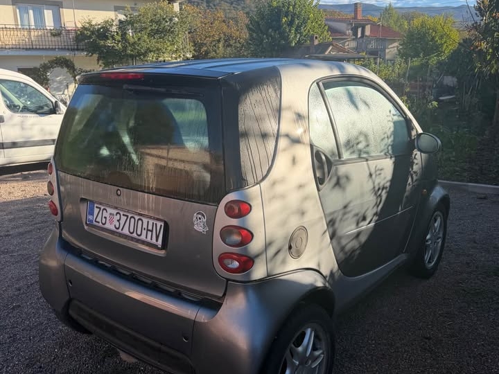 Smart ForTwo 450 benzin, 2004. god.