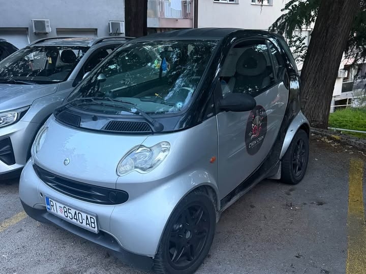 Smart ForTwo 800 cdi, 2003. god., reg. do 10./2027.
