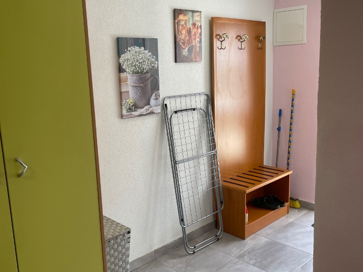 Lovran (800 m od centra) - dugoročno: studio stan 25 m2 s terasom