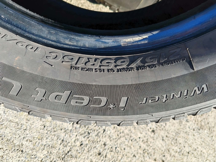 Gume  215/65R16C zimske