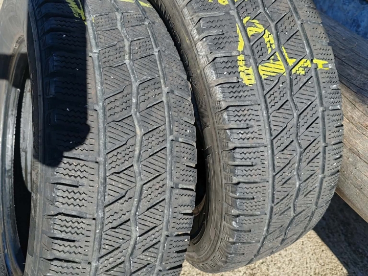 Gume  215/65R16C zimske