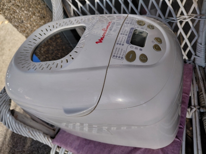 Moulinex pekač za kruh