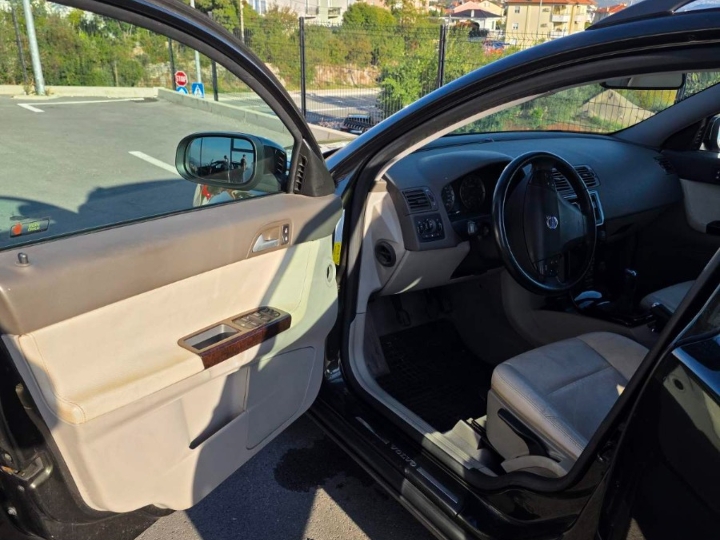 Volvo V50 T5 AWD
